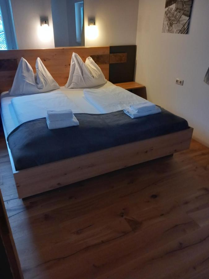 Stille Oase Apartment Panorama บรุค อันแดร์ โกรสส์กลอคเนอร์ชตราสเซอ ภายนอก รูปภาพ